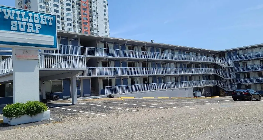 Oceanfront Twilight Surf Hotel-1